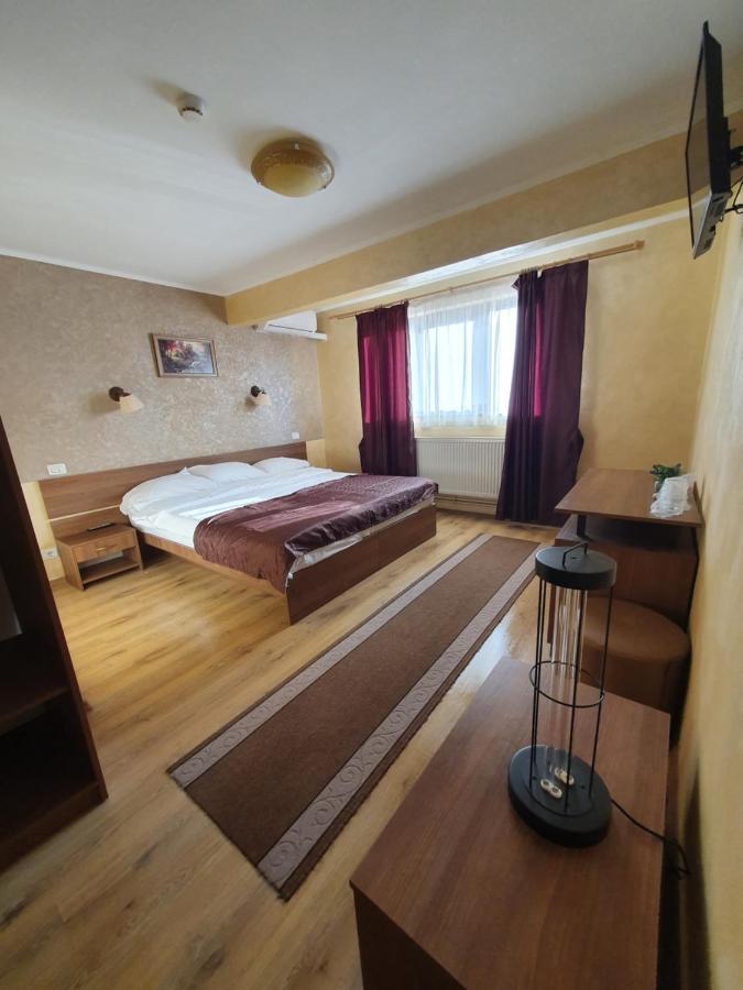 ברזוי Efm Motel מראה חיצוני תמונה