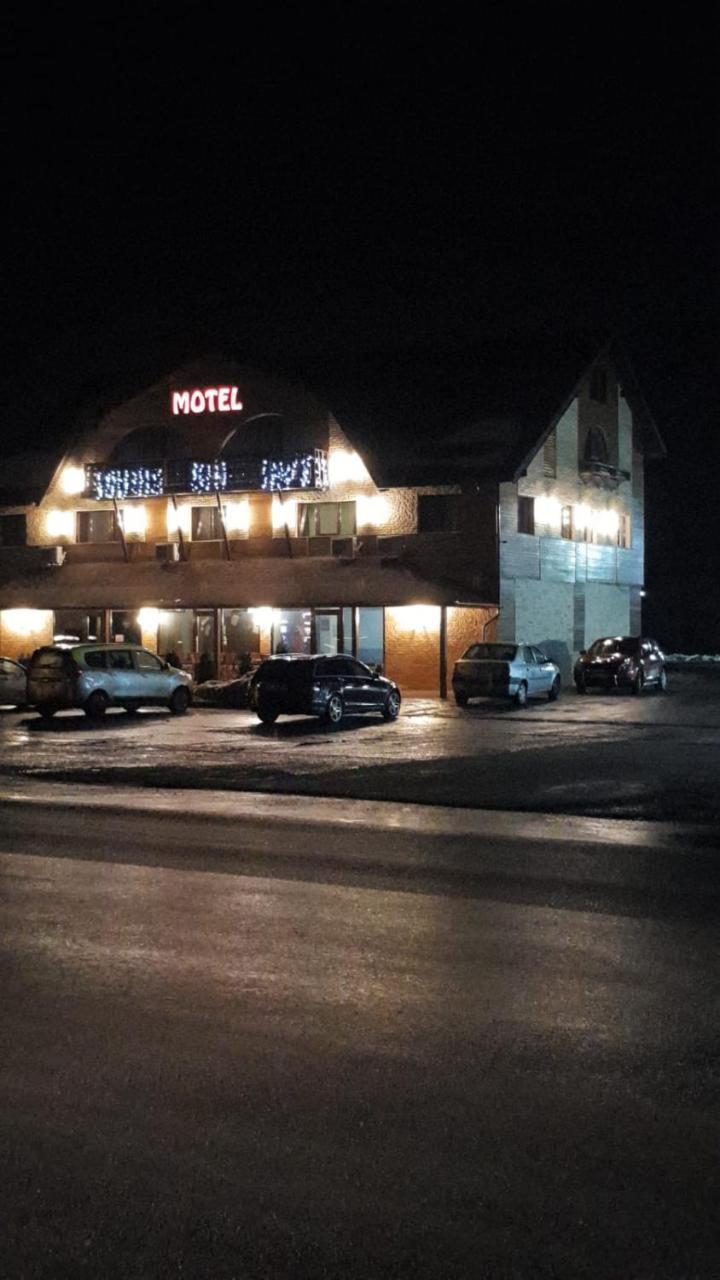 ברזוי Efm Motel מראה חיצוני תמונה